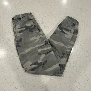 American Eagle Camo Cargo Pants